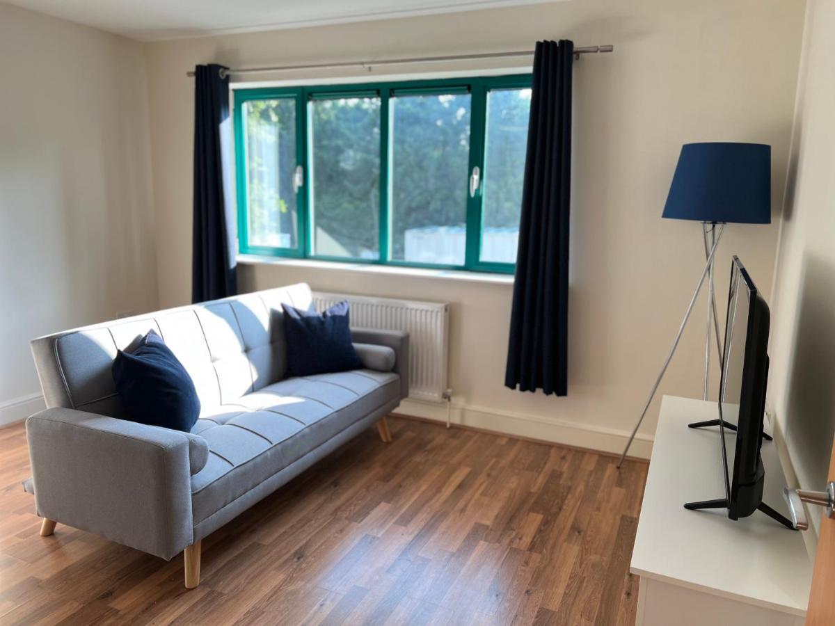 With Free Onsite Parking Apartment Cambridge (Cambridgeshire)